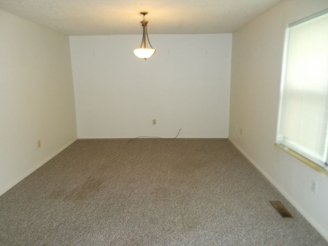 223 S 48th St - Photo 3 of 21
