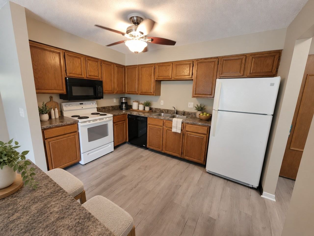 Belmont Park Apartments - Photo 2 of 11