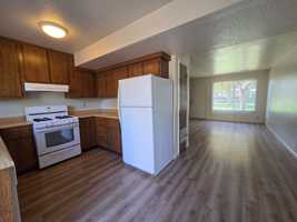 featured image of 450 Tres Pinos Rd