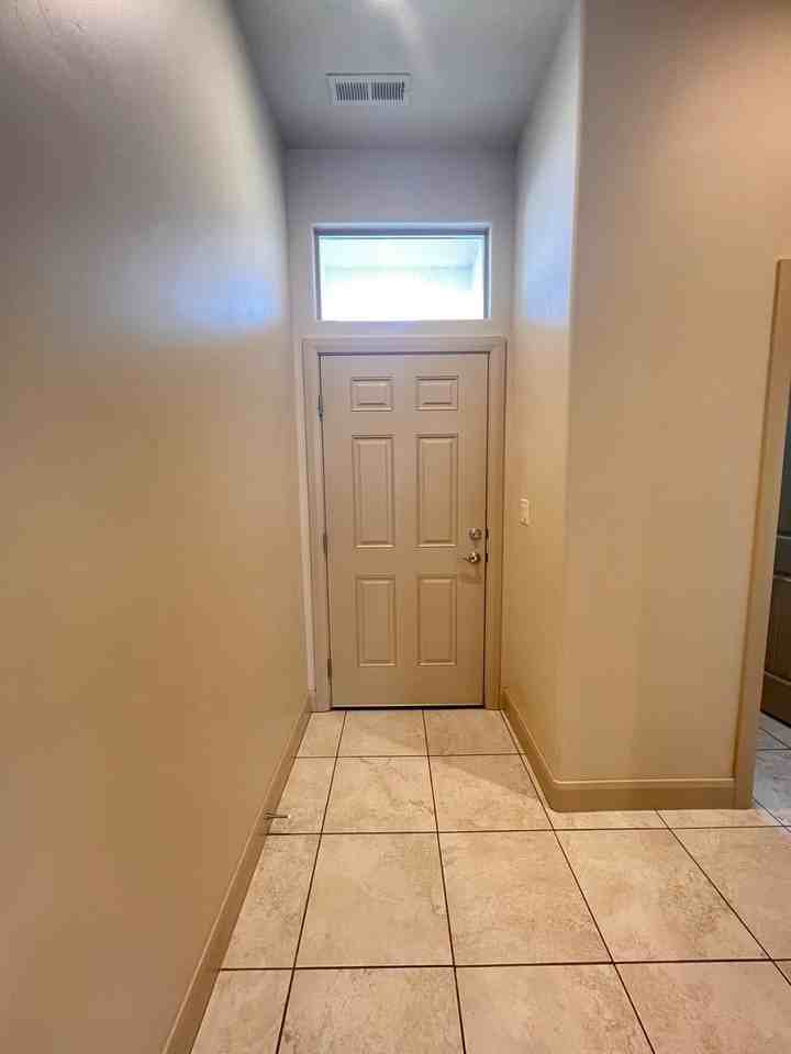 253 N 2530 W - Photo 2 of 19