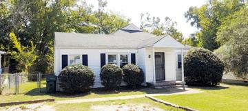 featured image of 202 N Howell Ave