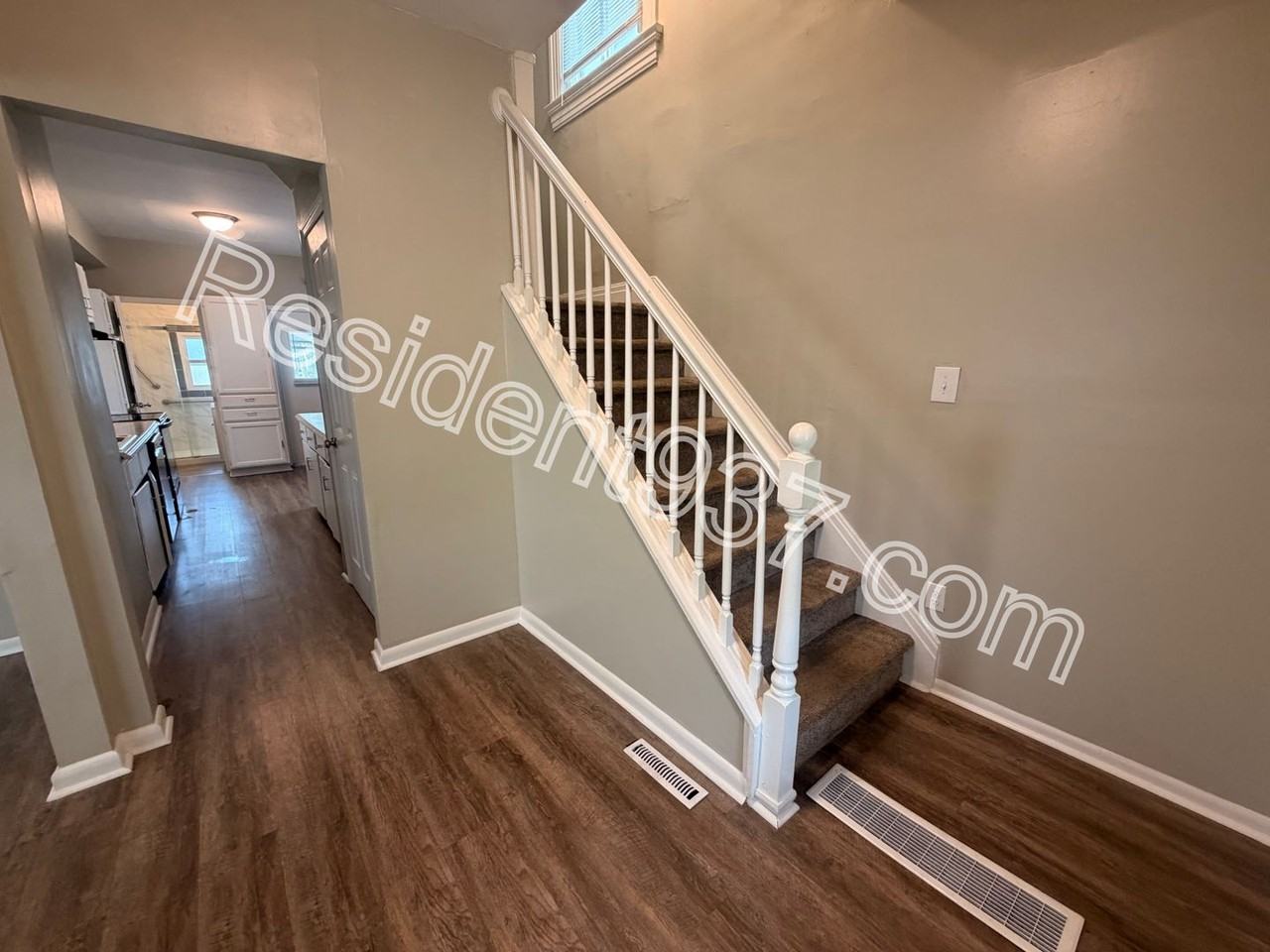 617 Wellmeier Ave - Photo 2 of 23