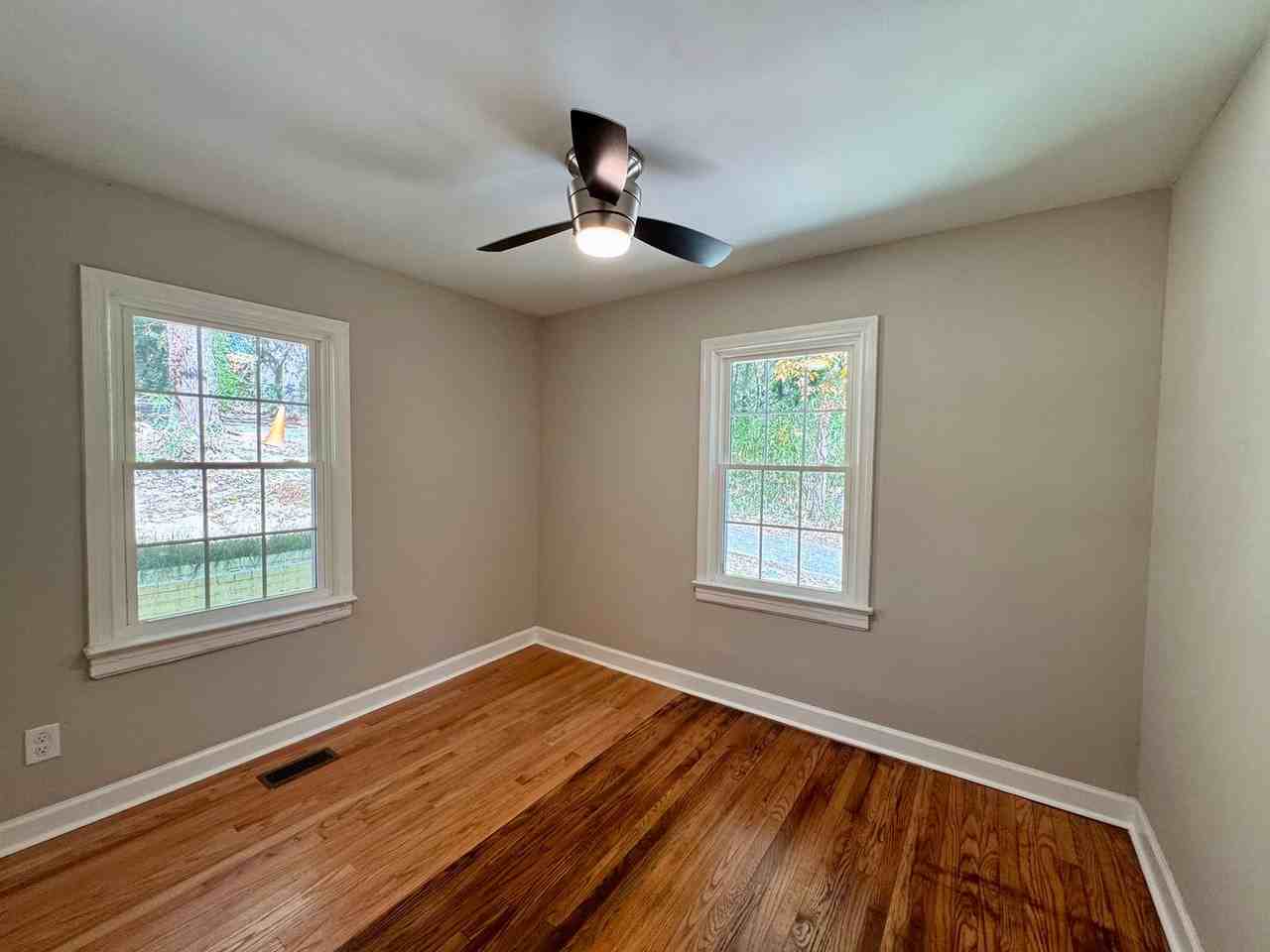 737 Raleigh Rd - Photo 7 of 10