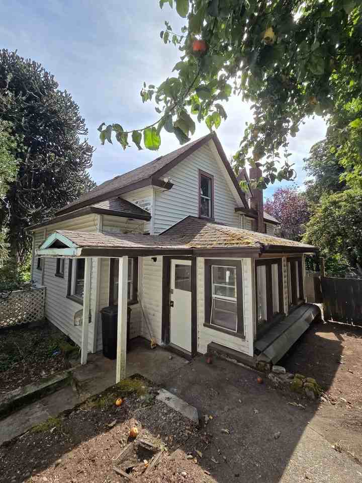 125 S Cambrian Ave - Photo 2 of 32