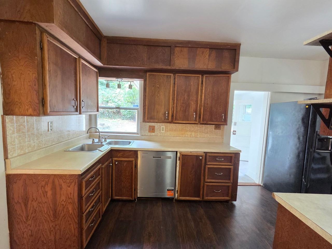 125 S Cambrian Ave - Photo 7 of 32