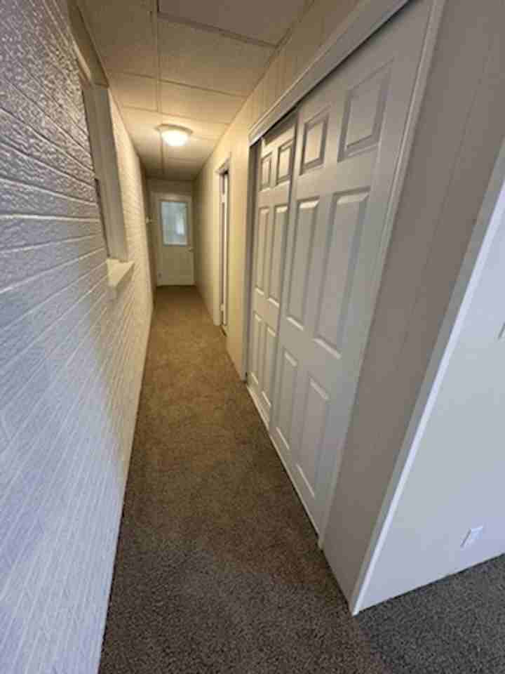 827 N Alvord Blvd - Photo 4 of 17