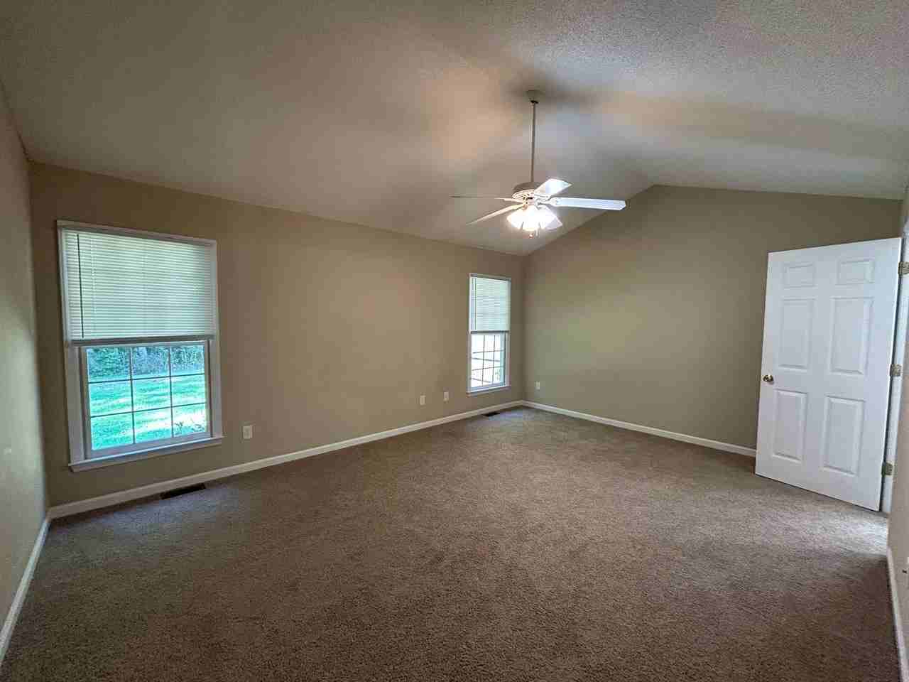 6088 Yeaton Glen Dr - Photo 6 of 11
