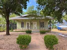 featured image of 1504 Austin St