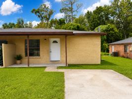 featured image of 620 Pineville Ln