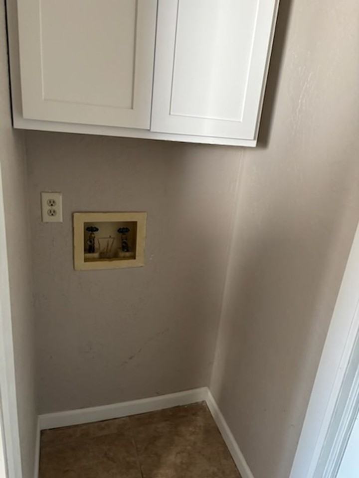2606 Ne Euclid Ave - Photo 5 of 13