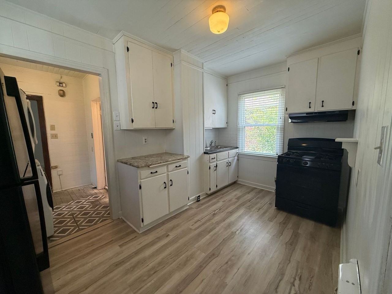 2315 N Hayne St - Photo 7 of 15