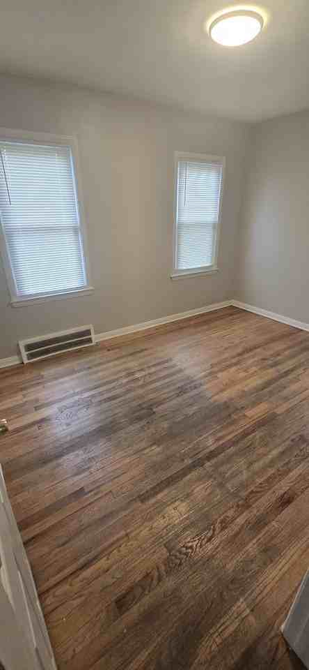 27065 Princeton St - Photo 3 of 11