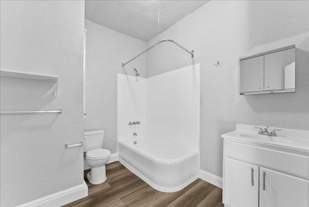 124 N. Westmoreland Ave. - Photo 4 of 10