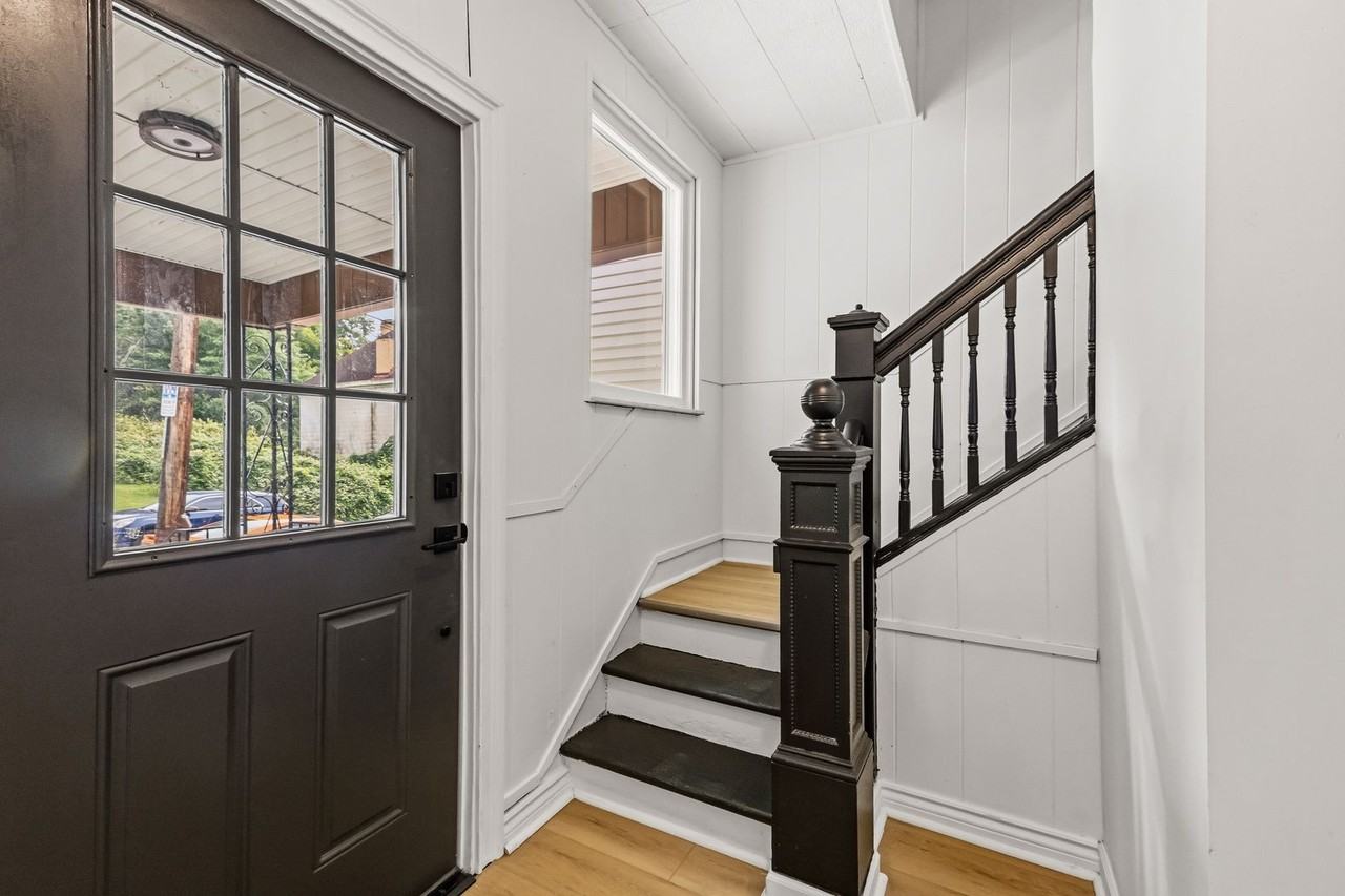 3513 Fleming Ave - Photo 2 of 23
