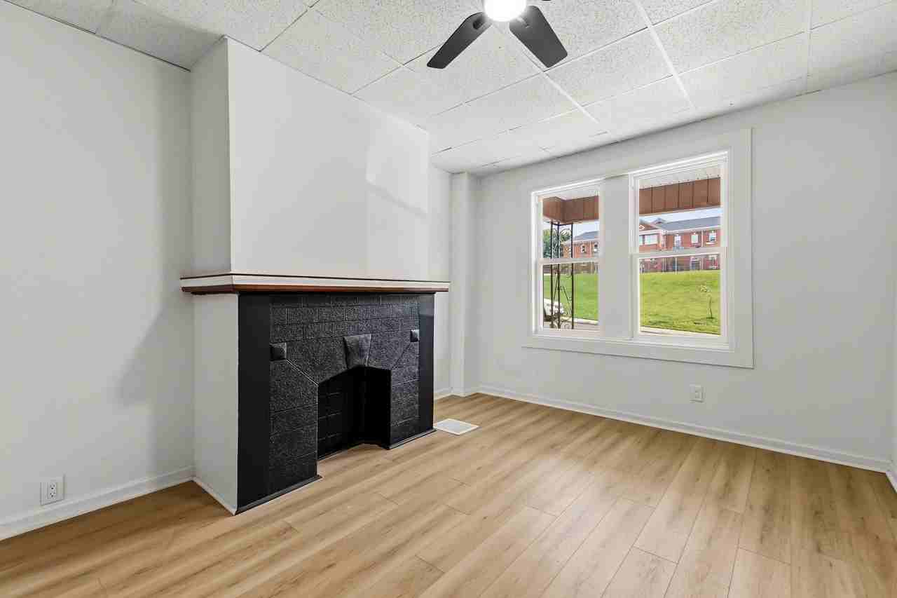 3513 Fleming Ave - Photo 3 of 23