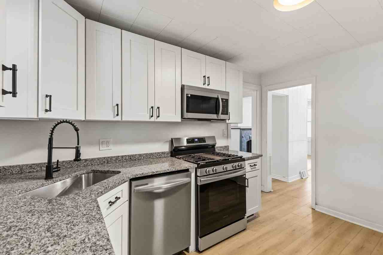 3513 Fleming Ave - Photo 7 of 23