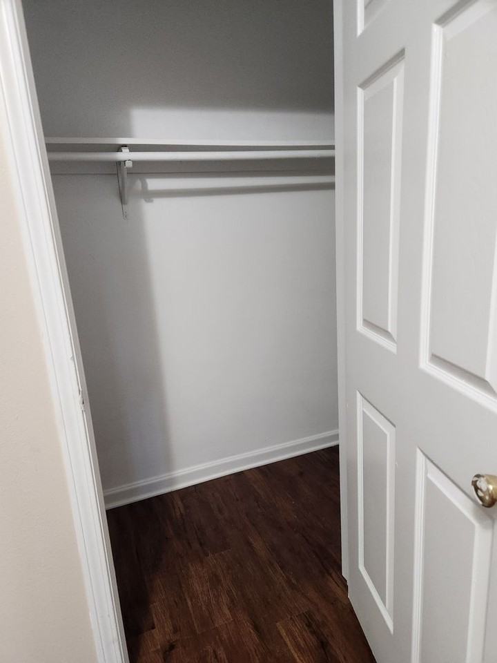 2115 Virginia St - Photo 5 of 10