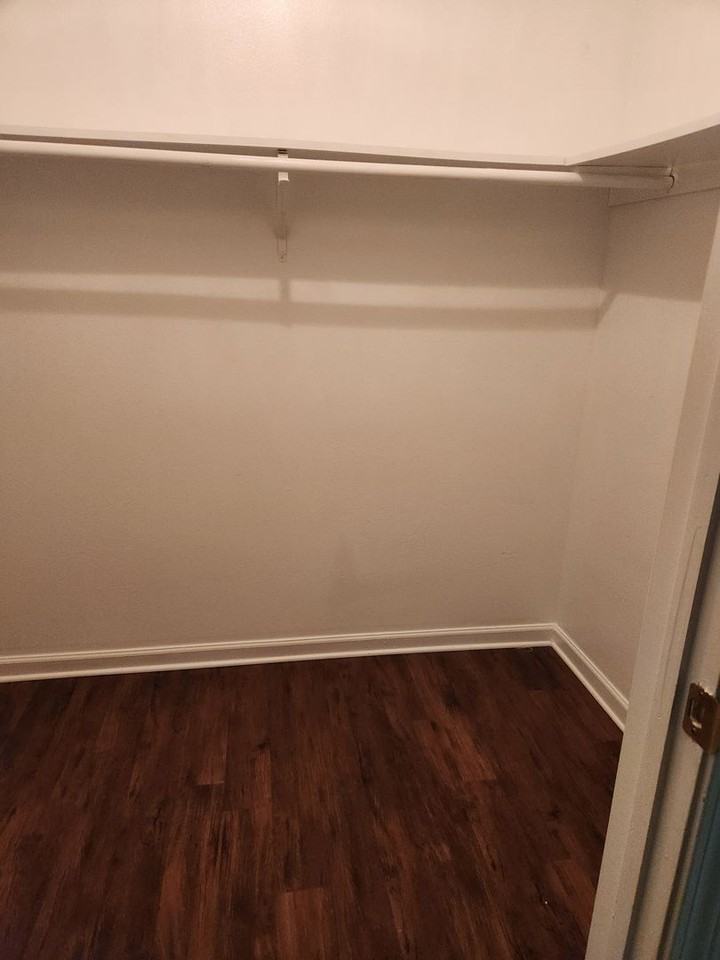 2115 Virginia St - Photo 7 of 10