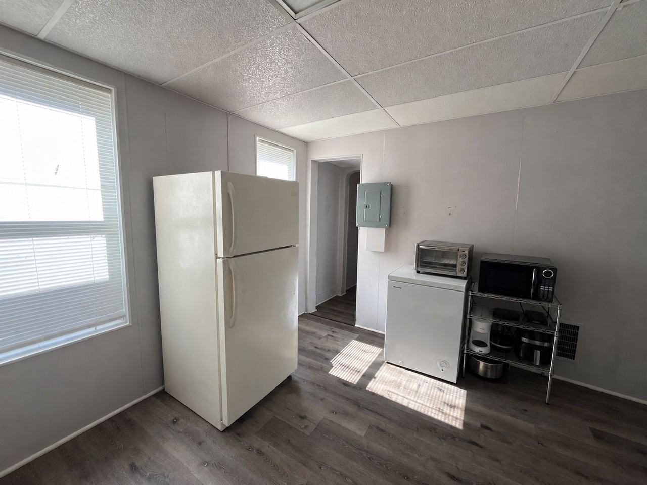 732 Broadway - Photo 4 of 8