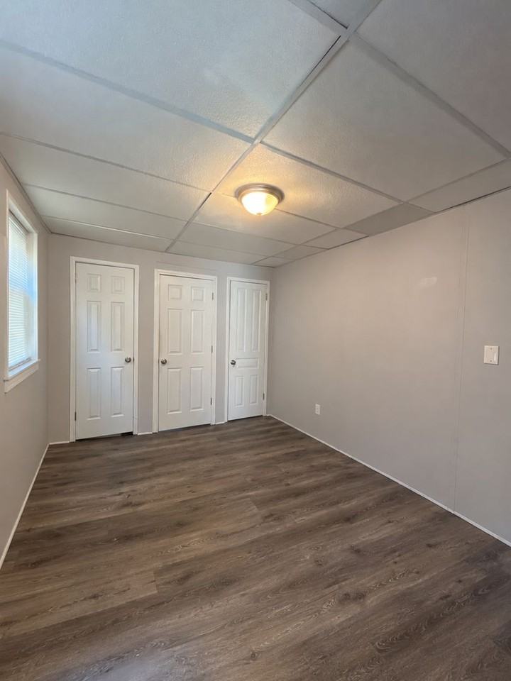 732 Broadway - Photo 5 of 8