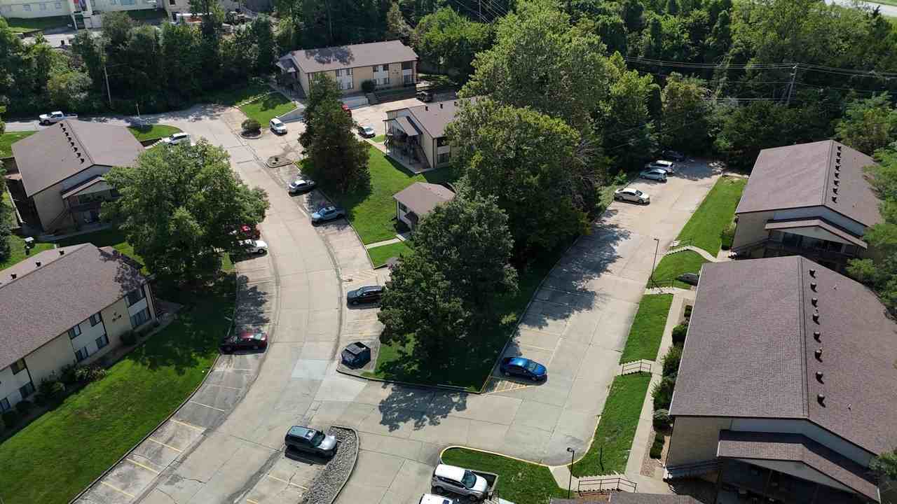 405 Clayton Dr #14 - Photo 5 of 40