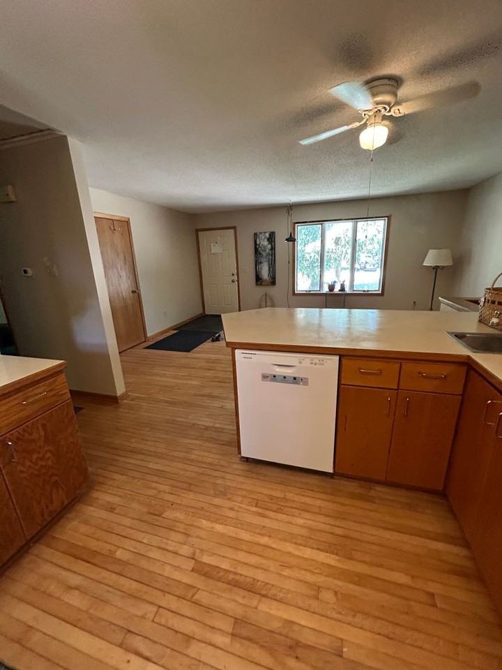 509 Nelson Ct - Photo 6 of 14