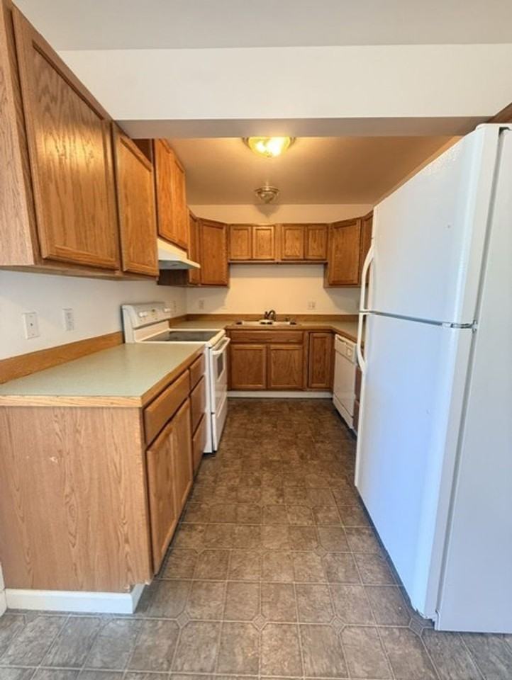3333 Sharatin Rd #9 - Photo 5 of 14