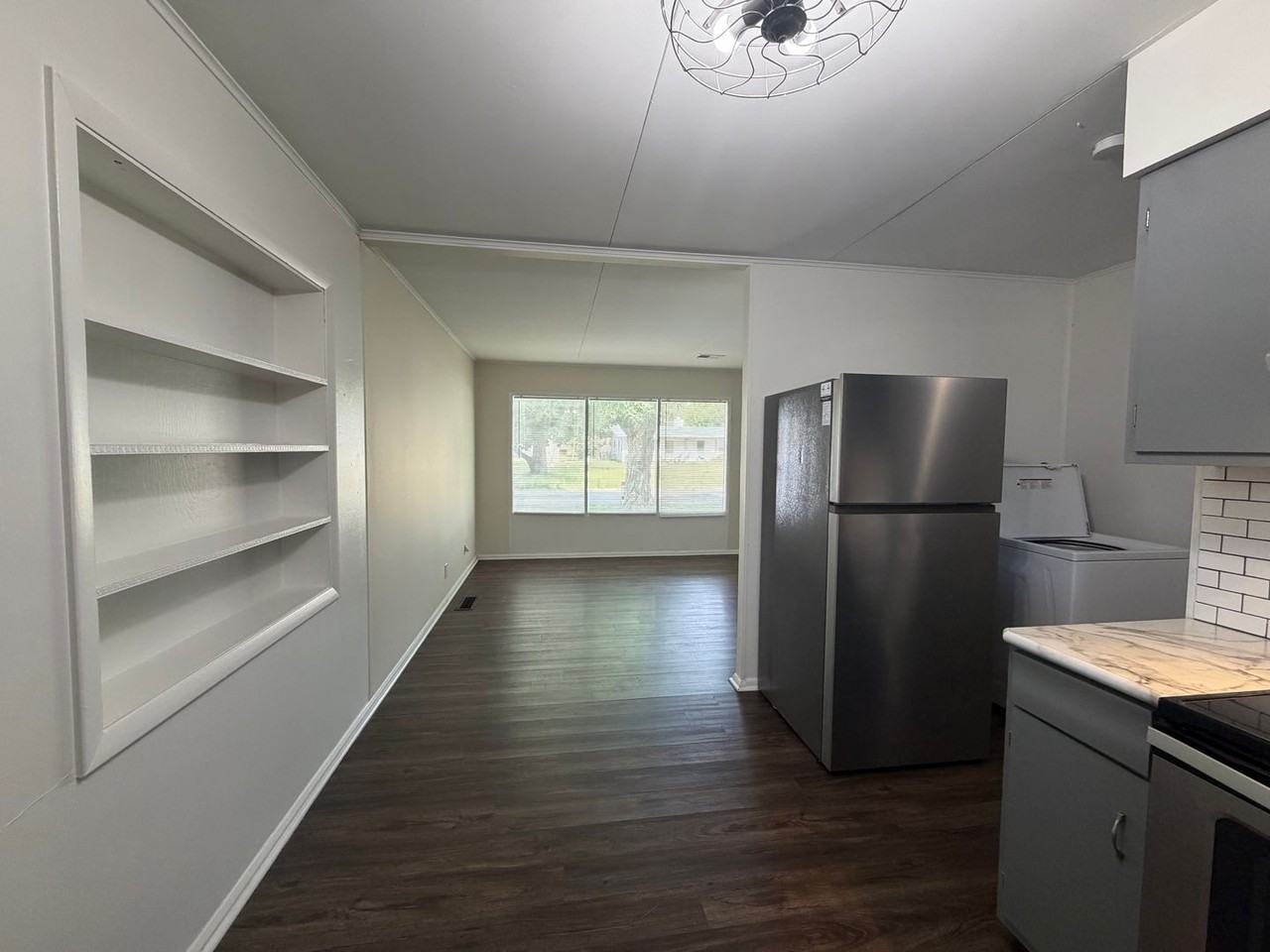 4 E Columbia St - Photo 5 of 14