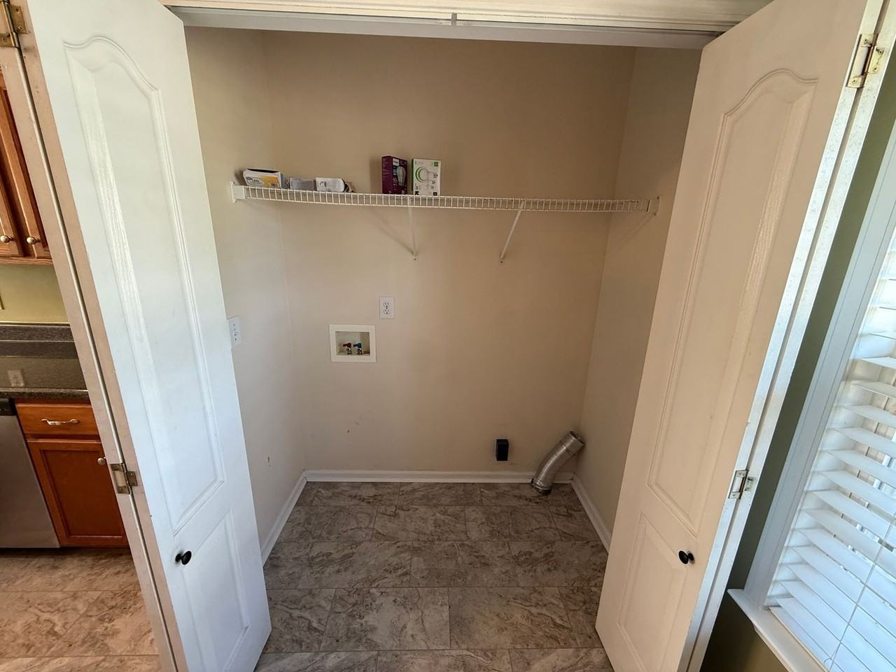152 N Wagon Trl - Photo 5 of 16