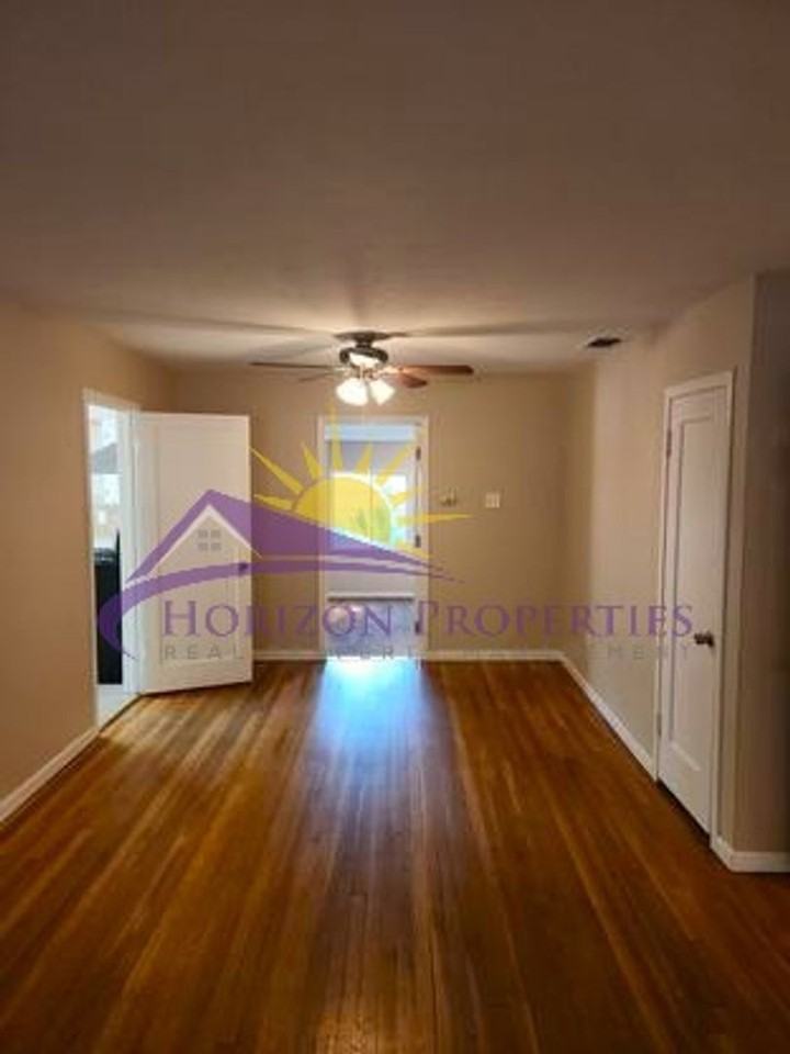 4570 Orinda Way - Photo 4 of 19