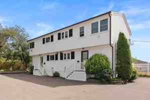 featured image of 62 Eastern Point Rd #2