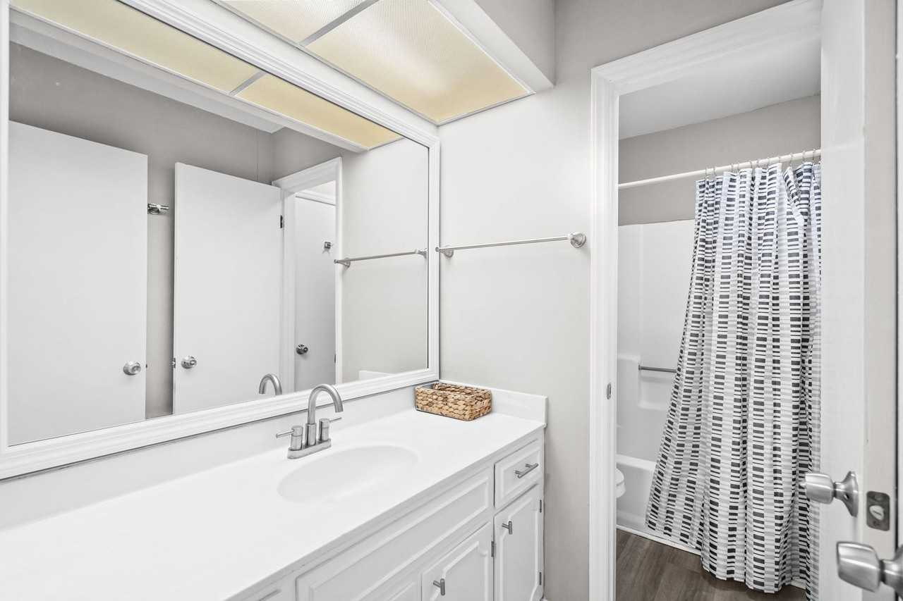 405 13th Ave S - Photo 6 of 49