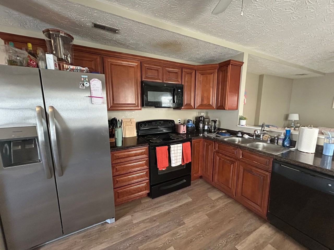 144 Colfax St - Photo 2 of 9