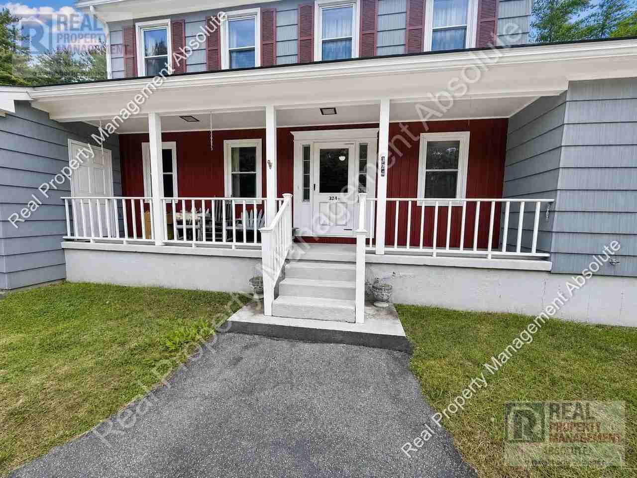 324 Mammoth Rd - Photo 2 of 44