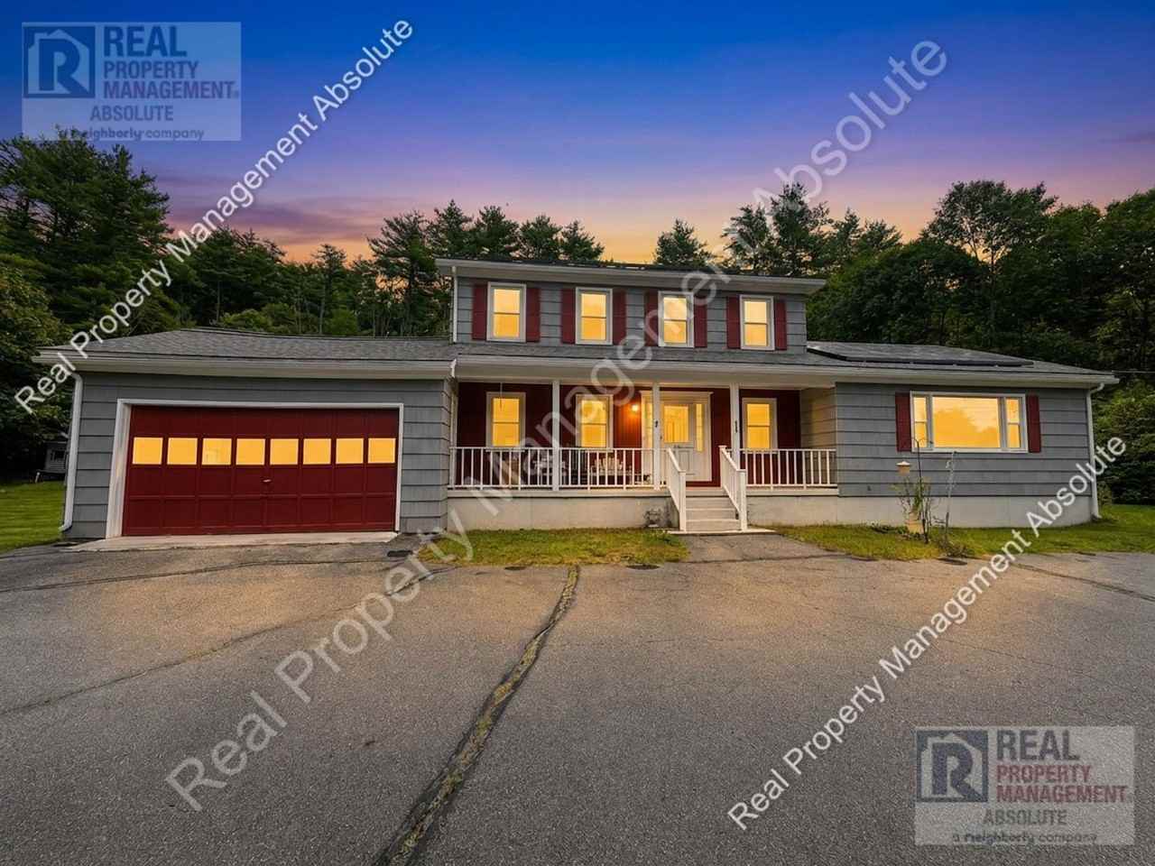 324 Mammoth Rd - Photo 3 of 44