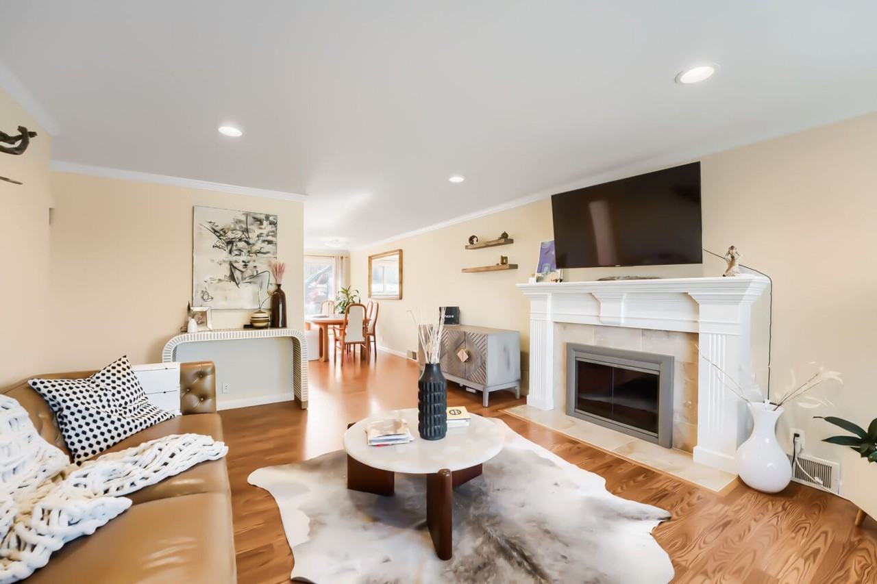 7541 S Sunnycrest Rd - Photo 2 of 23