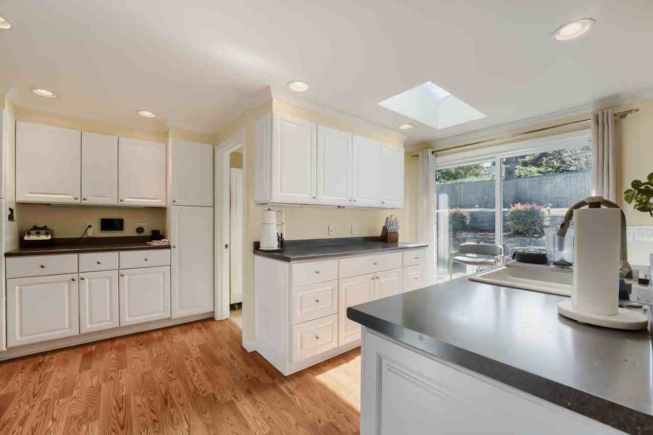 7541 S Sunnycrest Rd - Photo 7 of 23