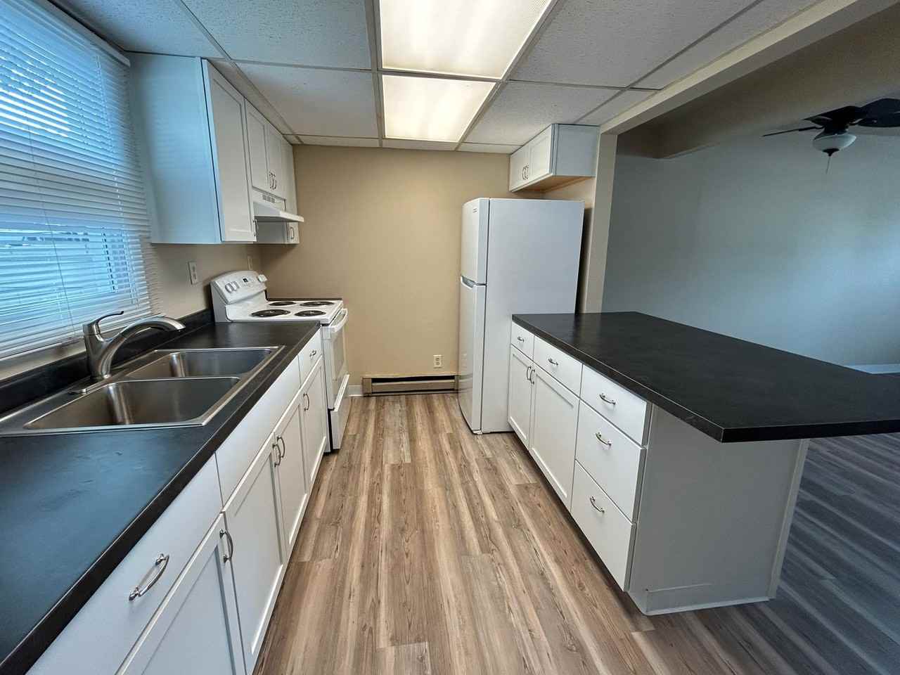 380 9th Ave E - Photo 6 of 15
