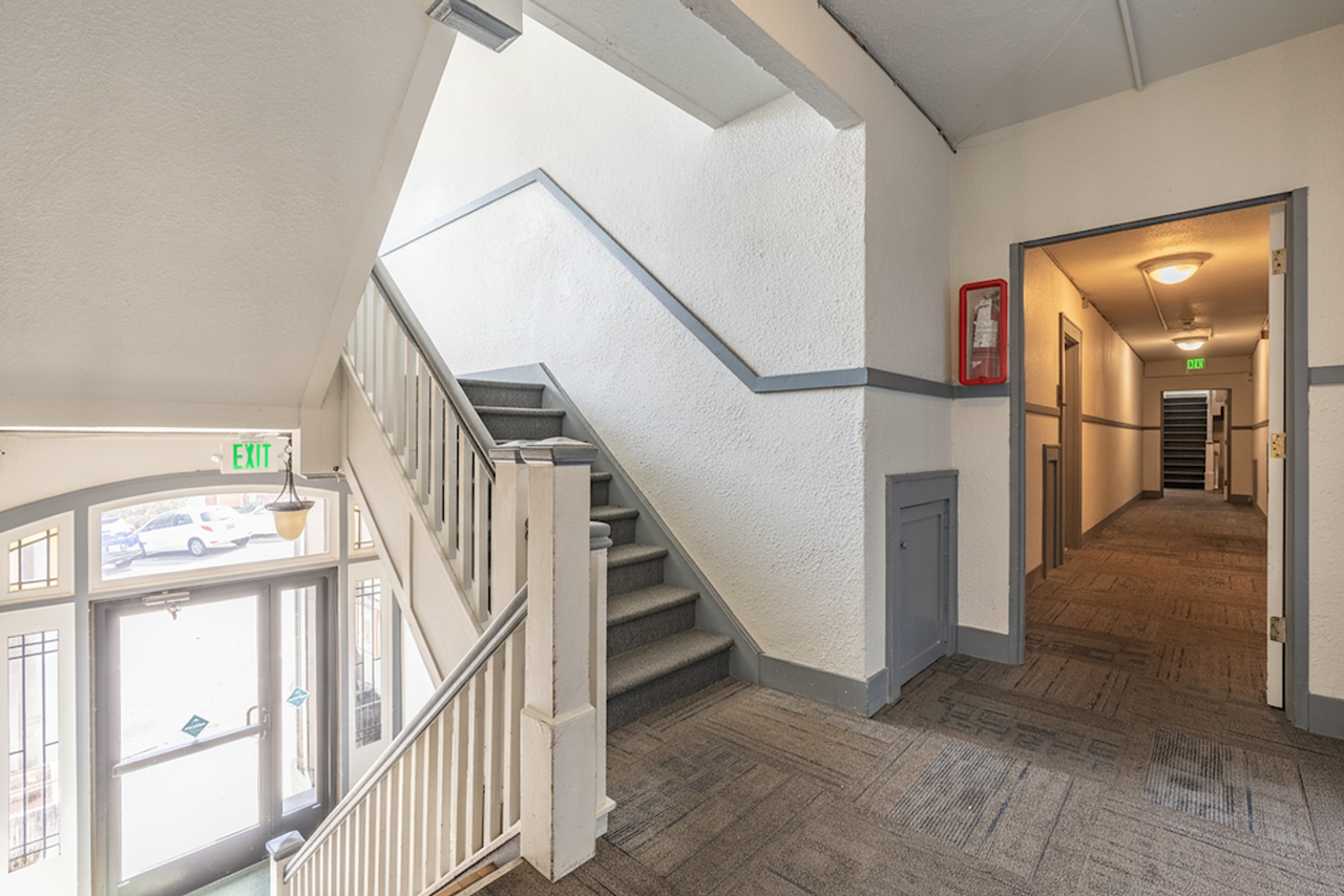 Welcome Home to Granada Apartments - Photo 5 of 26