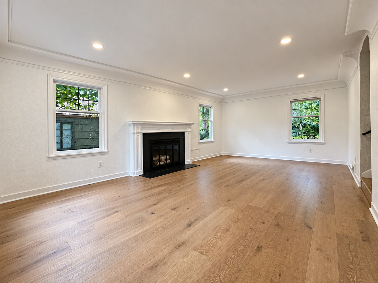 3223 E Mercer St - Photo 3 of 23