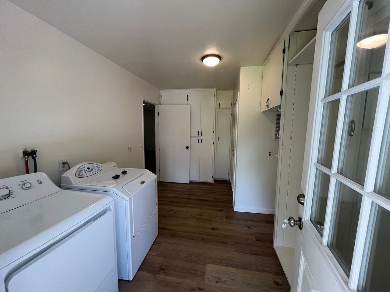 533 Park Ave - Photo 7 of 20