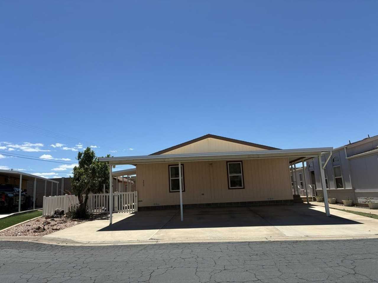 3825 W 20 N - Photo 6 of 33
