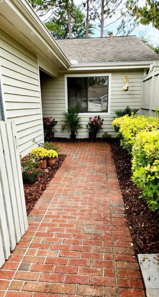 6015 Caddy Cir - Photo 3 of 20