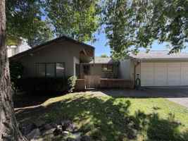 featured image of 5220 Se 33rd Pl