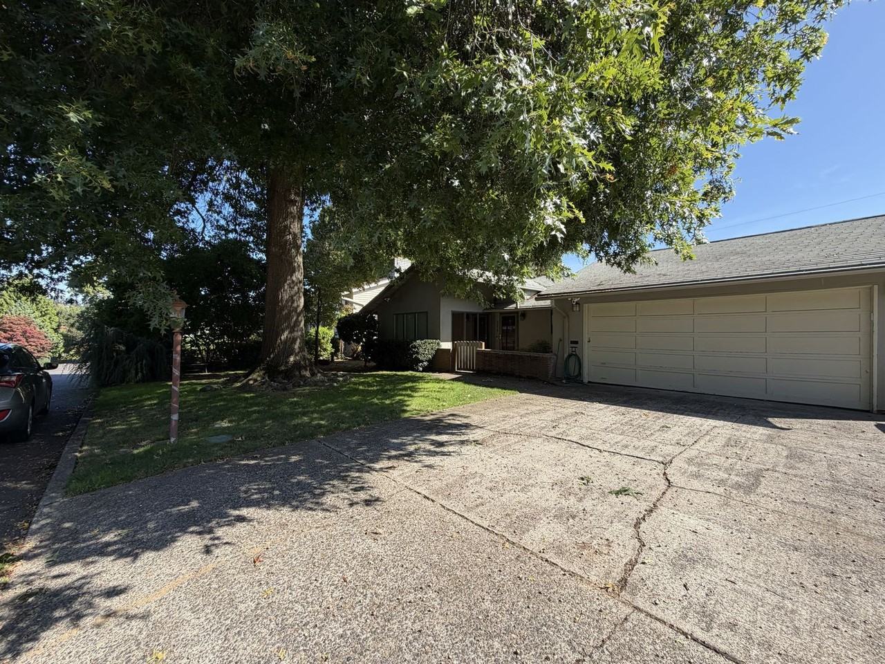 5220 Se 33rd Pl - Photo 4 of 43