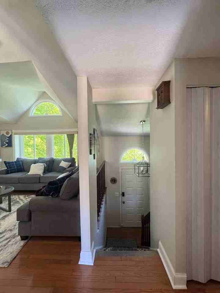 1269 Windmill Ln - Photo 5 of 22