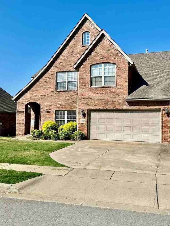 4083 N Zion Valley Dr - Photo 2 of 19