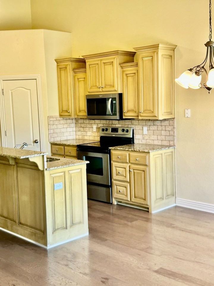4083 N Zion Valley Dr - Photo 5 of 19