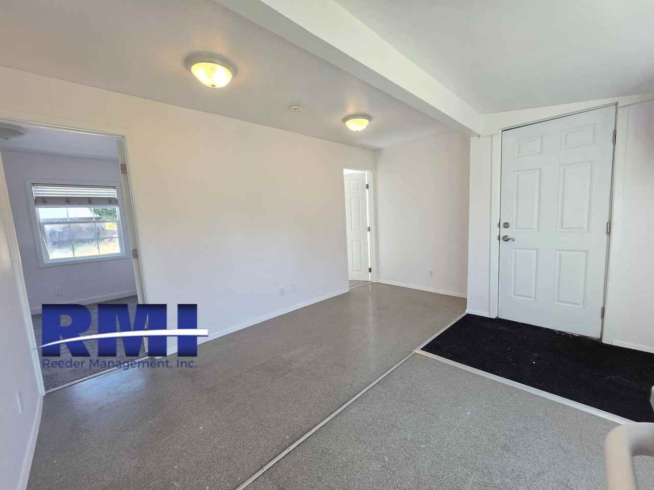 2214 15th St - Photo 5 of 10