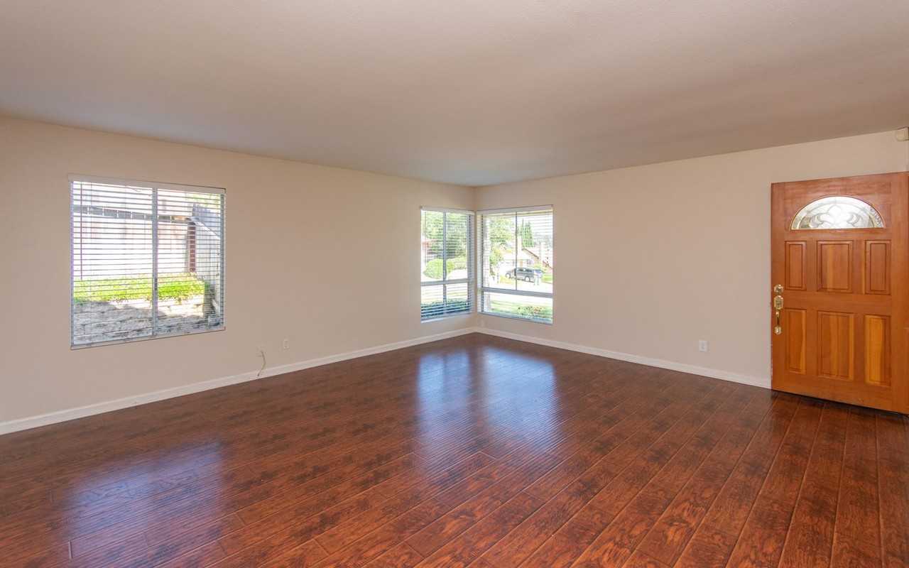 4121 Bryan St - Photo 5 of 28
